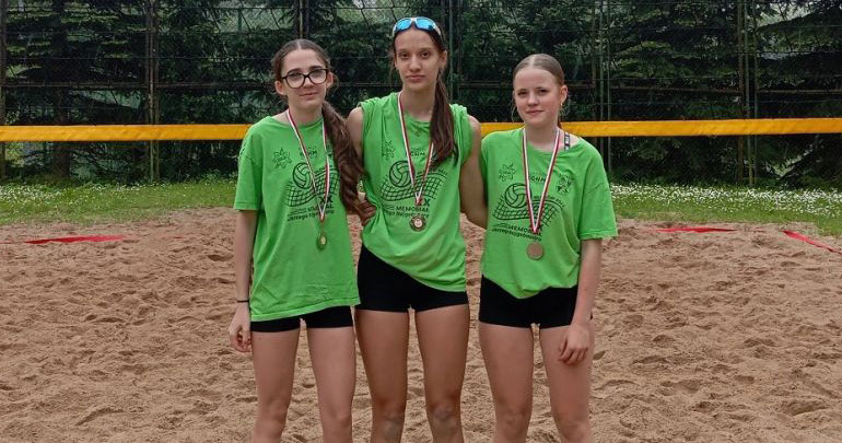 Janowickie siatkarki z awansem do Finału Dolnego Śląska w piłce siatkowej plażowej 