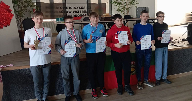 Nasi janowiccy szachiści na starcie mistrzostw powiatu 