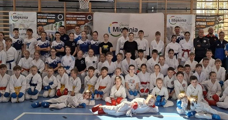 Otwarte konsultacje kadry Dolnego Śląska w karate 