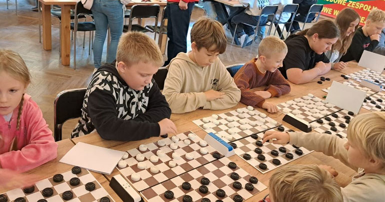 Finał Strefy Jeleniogórskiej w warcabach 100 polowych 