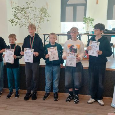 Sukces naszych warcabistów w finale Strefy Jeleniogórskiej!