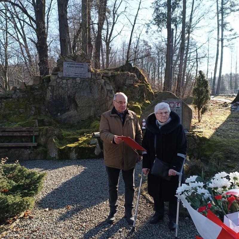 Obchody 86. rocznicy deportacji Sybiraków w Janowicach Wielkich 