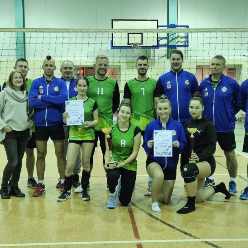 Turniej Piłki Siatkowej w Janowicach Wielkich 