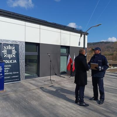 Uroczyste otwarcie posterunku Policji w Janowicach Wielkich 