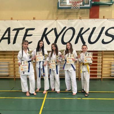 Sukces Kamiennogórskiego Klubu Oyama na Turnieju Mini Challenger w Chrząstowicach 